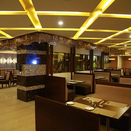 Hotel Svm Grand Medipally 海得拉巴 外观 照片