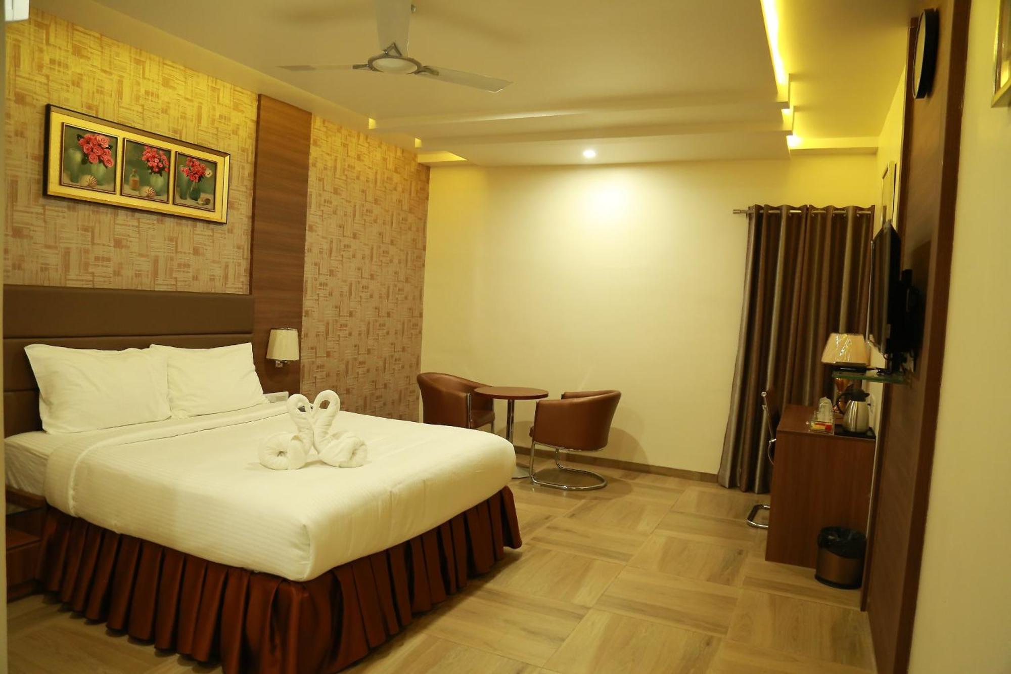 Hotel Svm Grand Medipally 海得拉巴 外观 照片